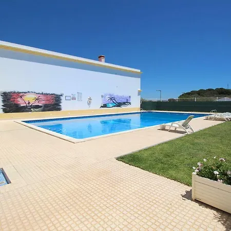 Magnifique A 400 Metre Des Plages