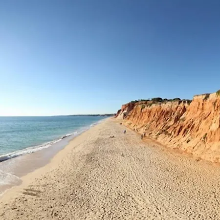 Magnifique A 400 Metre Des Plages Albufeira